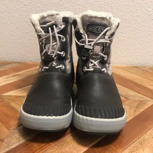 Almost perfect keen kids snow boots